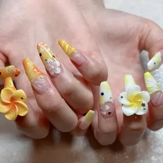 ネイル mimi 高石桃朱のネイルデザイン