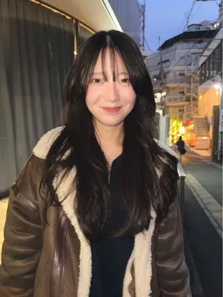 セミロング カラー ブリーチ/レイヤー momoha🐰🪡のヘアスタイル