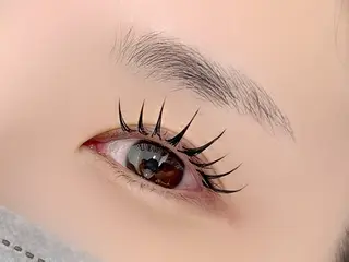 マツエク・マツパ Cheri所属・きし かりんの眉毛・アイブロウイメージ