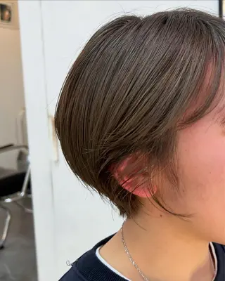 ショート カラー ooit所属・田崎 文香のヘアスタイル