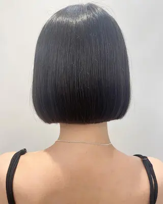 ミディアム 石山 /切りっぱなしボブのヘアスタイル