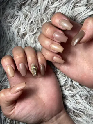 ミディアム ネイル ✴︎ Delightのネイルデザイン