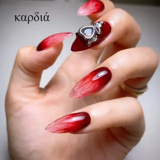 ネイル καρδιά -ｶﾙﾃﾞｨｱ-のネイルデザイン