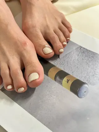 ネイル ちゅるんネイル🪄 耳ツボジュエリー🔗のネイルデザイン