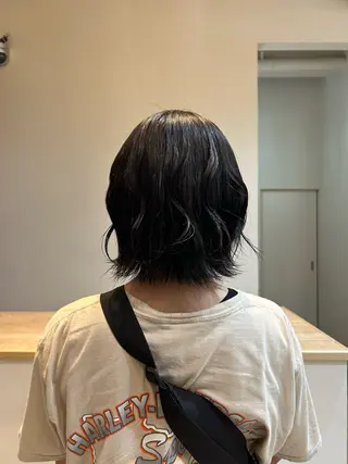 ショート カラー ウジイエ ミユウのヘアスタイル