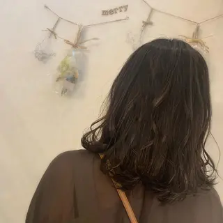 ショート カラー march merryのヘアスタイル