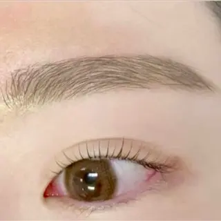 アイブロウ 🩰Misaki🦢 🪞のマツエク・マツパデザイン