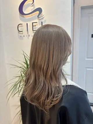 ロング CIEL大名店所属・Rena/レイヤー /透明感カラーのヘアスタイル