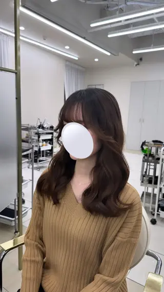 ロング COA GINZA/ 相澤謙心のヘアスタイル