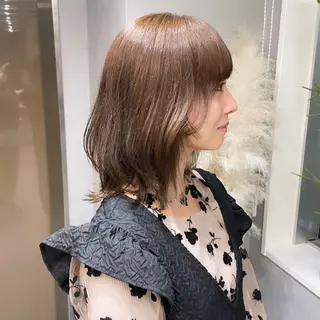 ミディアム Rui/透明感カラー 暖色/レイヤーカットのヘアスタイル