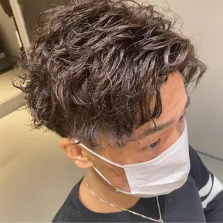 ショート カラー パーマ メンズ unopulir Vamos店所属・梅田茶屋町メンズ 専門美容師 山元一平のヘアスタイル