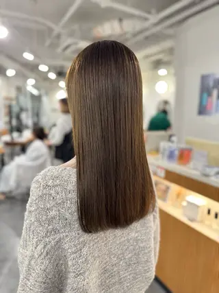 セミロング カラー シアン　橋本店所属・SHIAN 橋本 Daikiのヘアスタイル