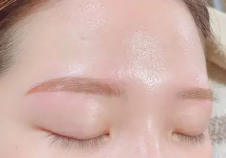 アイブロウ サロンデアトリエ 愛沙花のマツエク・マツパデザイン