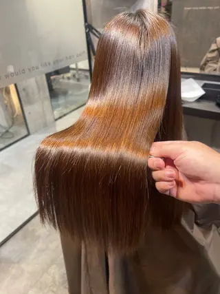 ロング 髪質改善縮毛矯正 💍谷口克也のヘアスタイル