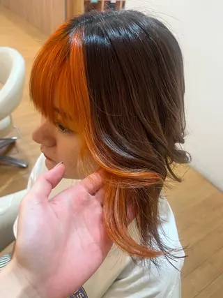 カラー 岡 愛梨のヘアスタイル