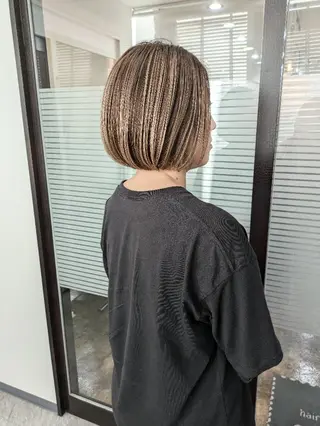 ショート カラー sepiage trois所属・酒井 亜希のヘアスタイル