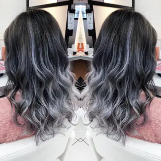 ロング カラー N° jillva ♦️川端裕司♦️のヘアスタイル