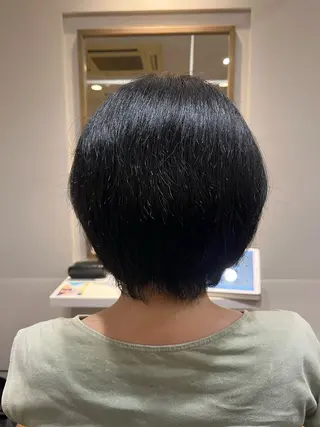 ショート 小鴨 美佳のヘアスタイル