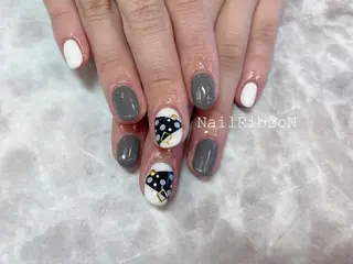 ネイル ネイルリボン 受付スタッフのネイルデザイン