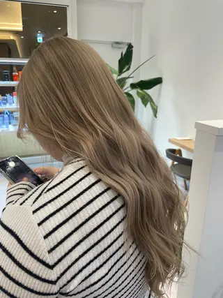 ロング カラー 中国人美容師／透明感 縮毛矯正/ジャックのヘアスタイル