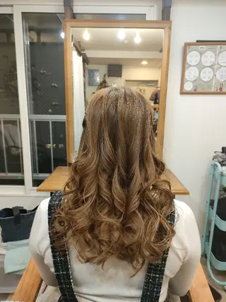 ヘアアレンジ HempBeauty 浅野アサミのヘアスタイル