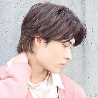 ミディアム confidence 新宿本店【公式】のヘアスタイル