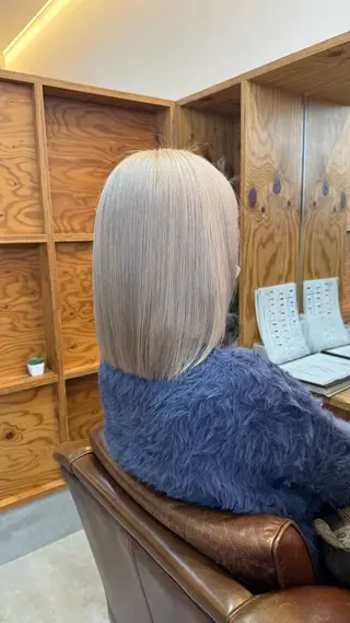 セミロング adorable 長谷川実夢のヘアスタイル