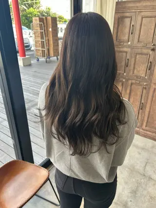 セミロング オリーブ/ ナカミネアキナのヘアスタイル