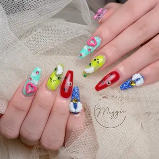 ネイル Maggie Nail🦩のネイルデザイン