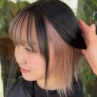 ミディアム カラー GISELA サリナのヘアスタイル