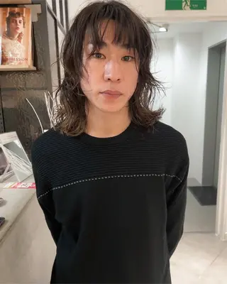 ミディアム カラー パーマ Loom.所属・村上雅人 ナチュラルモードのヘアスタイル