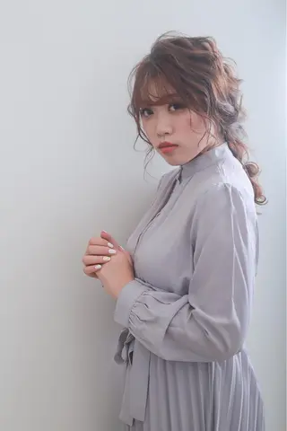 ロング ヘアアレンジ 伊藤 裕貴のヘアスタイル