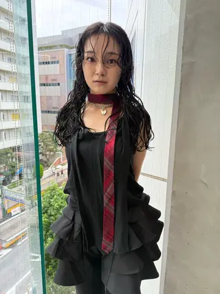 ロング パーマ スパイラルパーマ 🌐hina⭐️のヘアスタイル