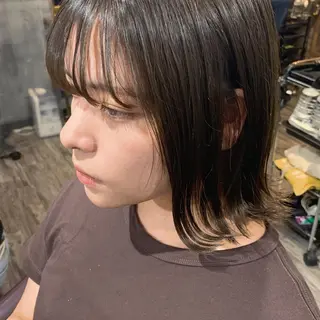 ショート カラー ツチダ カホのヘアスタイル