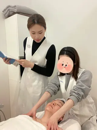 アピタ千代田橋店 POLA THE BEAUTY所属・エステ ツヤ肌 マッサージ POLAのエステ・リラクイメージ