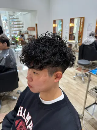 ショート パーマ メンズ peakshair所属・堀江/メンズパーマ 𝒀𝑼𝑻𝑶のヘアスタイル