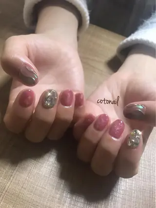 ショート ネイル ツメトマツゲ .のネイルデザイン