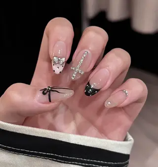 ネイル Lynn_ Nailのネイルデザイン