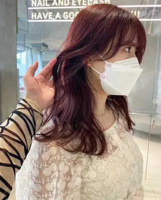 セミロング カラー ボブ/ハイトーン REINAのヘアスタイル