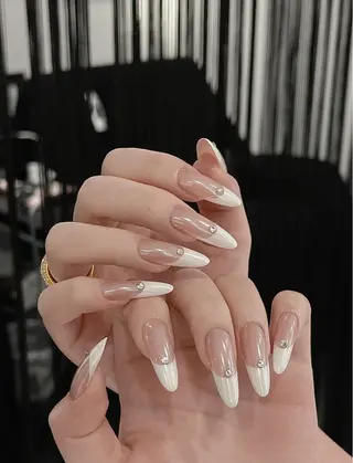 ネイル Lynn_ Nailのネイルデザイン