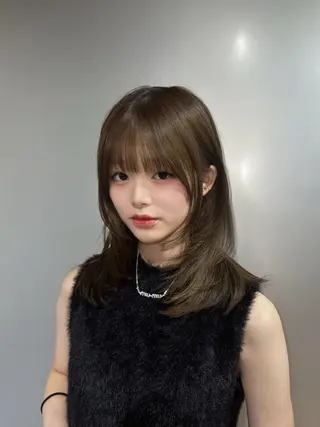 ミディアム カラー レイヤー×髪質改善 マネージャー安藤光司のヘアスタイル