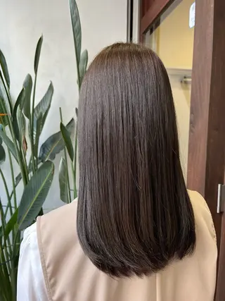 セミロング 透明感/低ダメージ インナー🩵角田紗雪のヘアスタイル