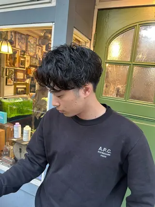 ショート パーマ メンズ 清水千優/パーマ/透 明感カラー/メンズのヘアスタイル