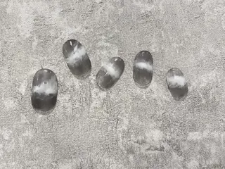 ネイル esby Loely MIZUKIのネイルデザイン