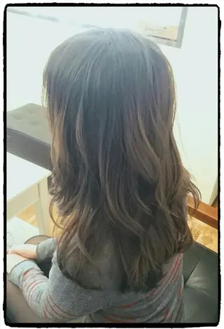 ロング セミロング カラー RIN hair factory所属・松本 清輝のヘアスタイル