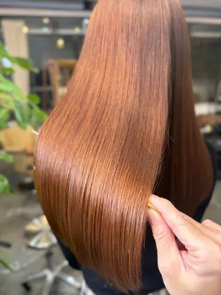 ロング カラー 🌟学割クーポン多数 すがわら🌟のヘアスタイル