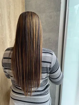 ロング 松本 美香のヘアスタイル