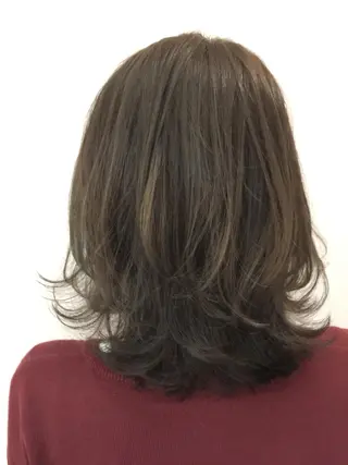 ミディアム ili心斎橋所属・韓国レイヤーカット KOUKIのヘアスタイル