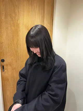 セミロング mao /HUI金山のヘアスタイル