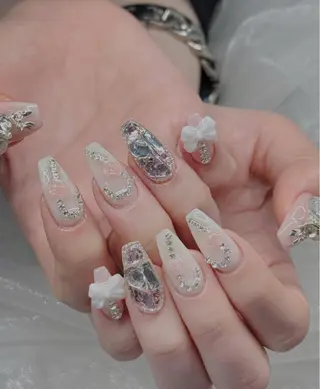 ネイル Lyna 池袋のネイルデザイン